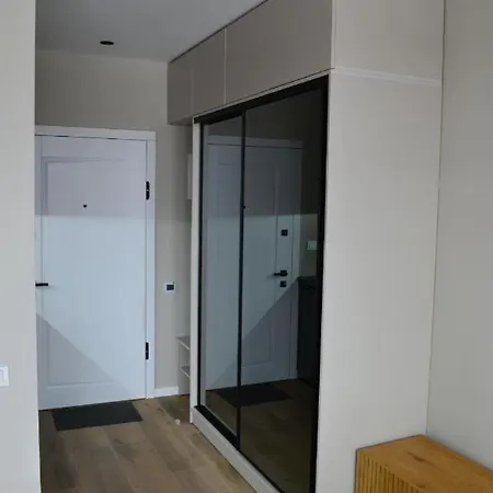 Penthouse Village * 폴리아나