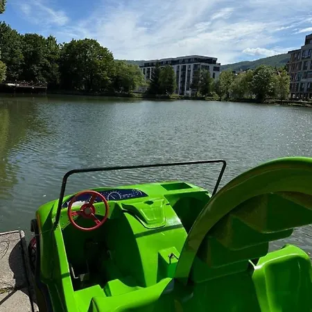 Penthouse Village 아파트